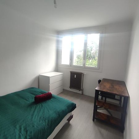 Chambre Dans Appartement Les Grands Noels Saint-Sebastien-sur-Loire Exterior photo